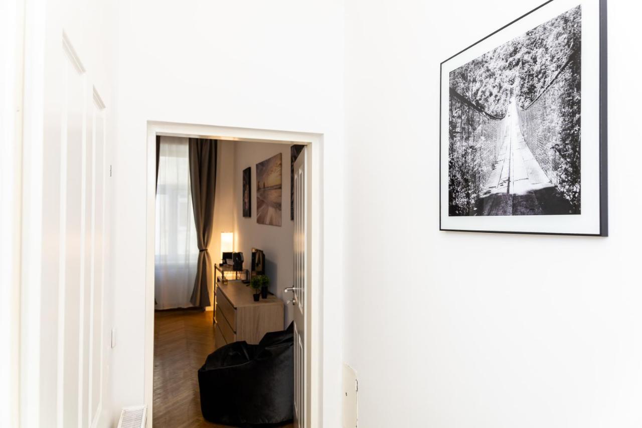 The Place, In The 7Th District Of Wien Ngoại thất bức ảnh